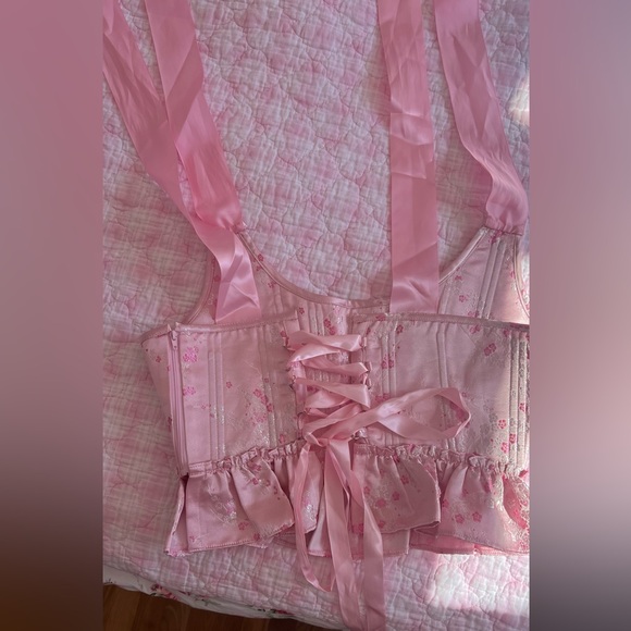 Pink ribbon tie corset - Picture 4 of 4